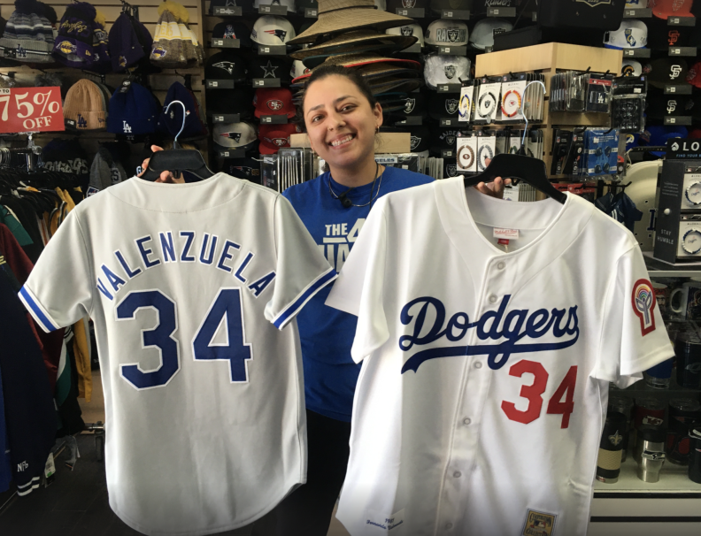 Los Angeles Dodgers to Retire Fernando Valenzuela's No. 34 Jersey