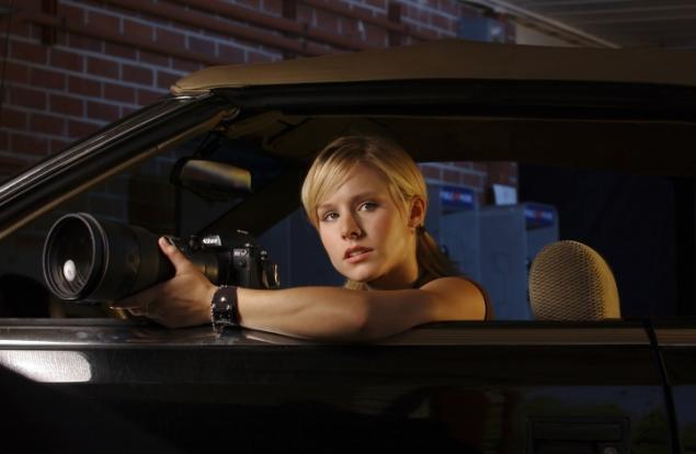 Promotional image from the show "Veronica Mars" starring Kristen Bell.