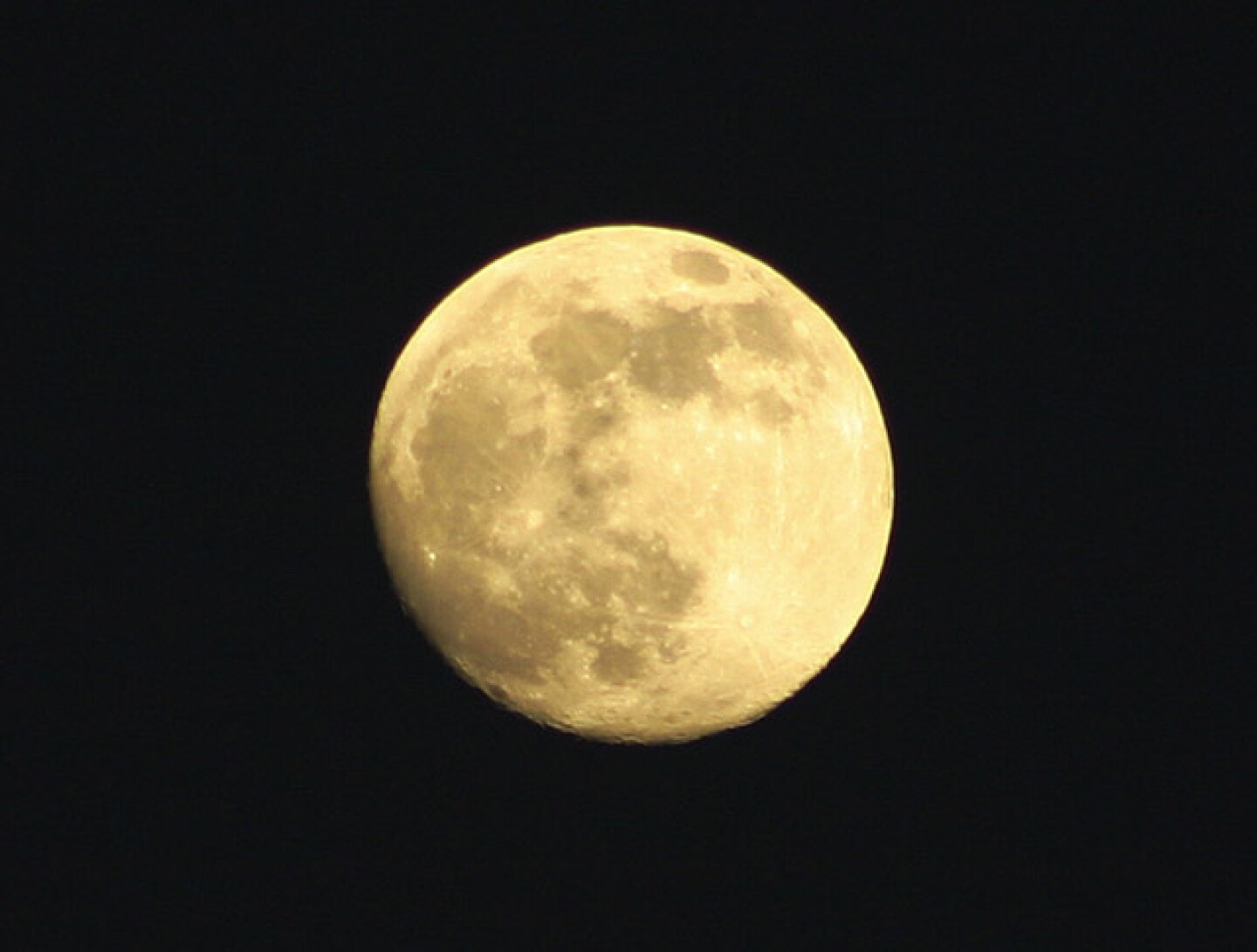 yellow_moon.jpg
