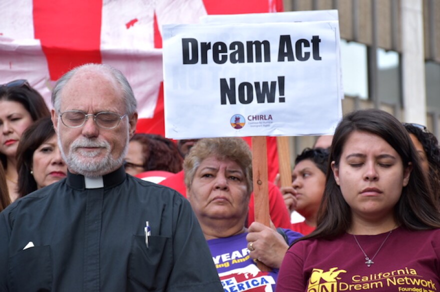 daca_prayer.JPG