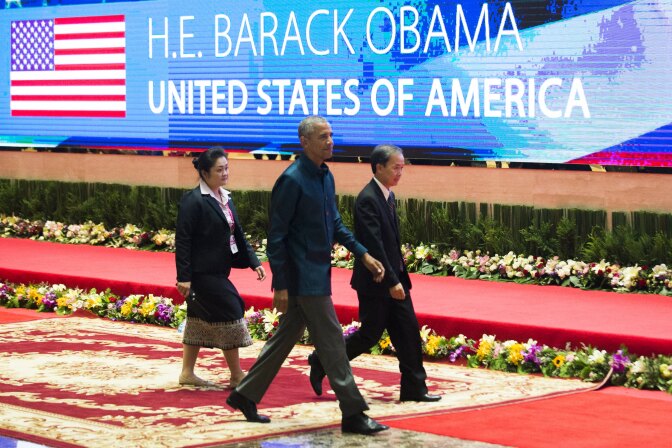 US President Barack Obama arrives to attend the gala dinner during the second day of the Association of Southeast Asian Nations (ASEAN) Summit in Vientiane on September 7, 2016.