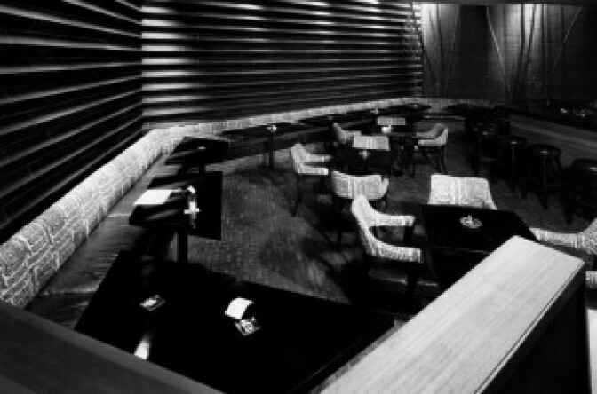 From the LA Public Library online photo collection, a lovely shot that makes Rabe want to relax in the corner with a very cold gin martini (2 olives) and watch the patrons come in. This was Romanoff's in Beverly Hills, which closed in 1962, run by the famous Michael Romanoff, who pretended to be Russian royaly, but was actually a Brooklyn pants presser. Let's here it for the pressers among us!