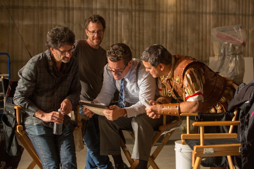Four-time Oscar®-winning filmmakers JOEL COEN and ETHAN COEN are
joined by JOSH BROLIN as Eddie Mannix and GEORGE CLOONEY as Baird
Whitlock on the set of Hail, Caesar!, an all-star comedy set during the latter
years of Hollywood’s Golden Age. The film written, directed and produced by the
Coen brothers follows a single day in the life of a studio fixer who is presented
with plenty of problems to fix.