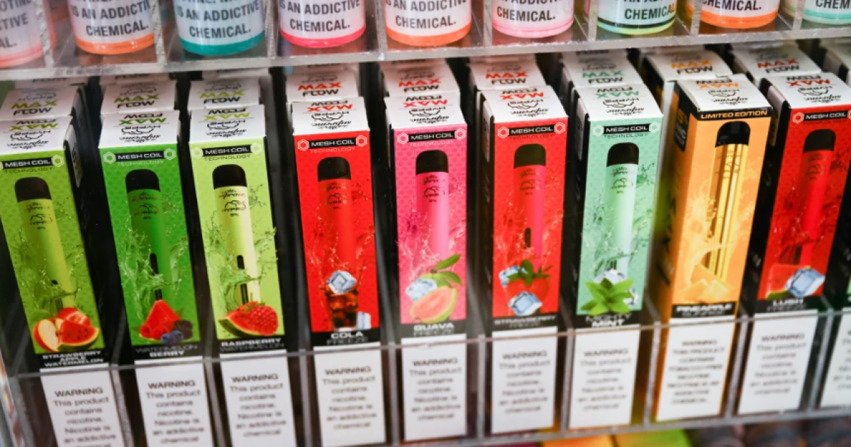 E-Cigs Addicting Teens E-Cigs Addicting Teens