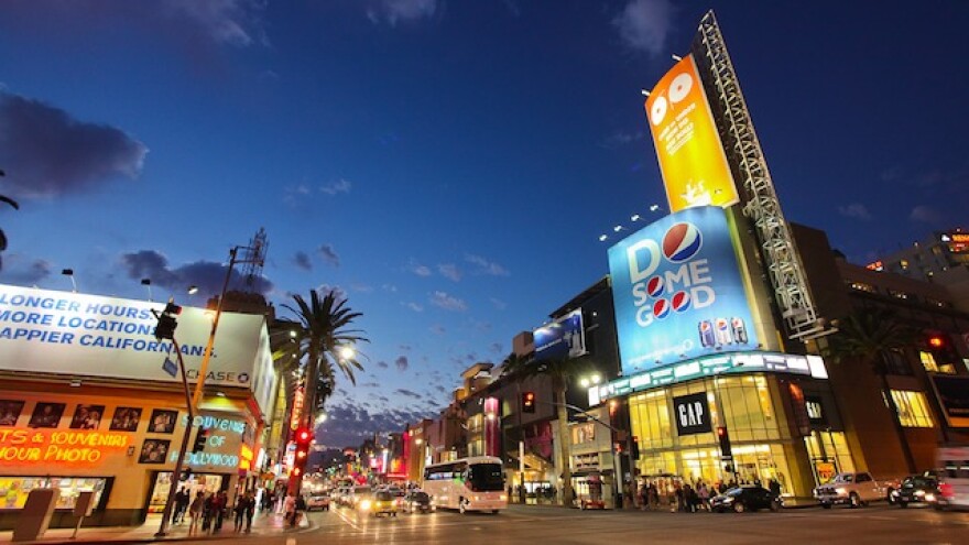 supergraphics-hollywood-round2.jpg