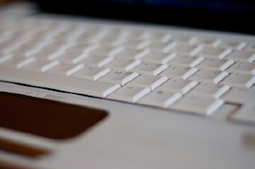 laptop-keyboard-close.jpg