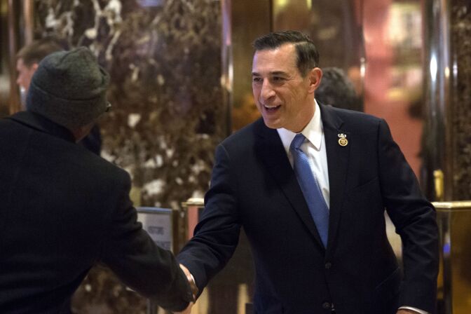 US Representative Darrell Issa arrives for a meeting with US President-elect Donald Trump at Trump Tower, December 14, 2016 in New York.  / AFP / Bryan R. Smith        (Photo credit should read BRYAN R. SMITH/AFP/Getty Images)