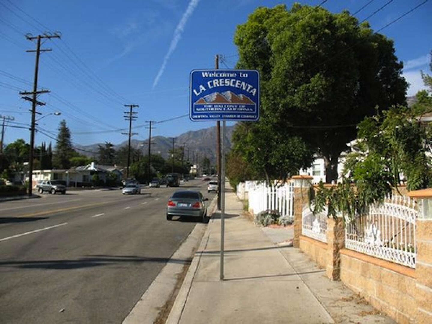 lacrescenta.jpg