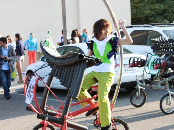 Noridan troupe member in rehearsal for Claremont "eco-parade".