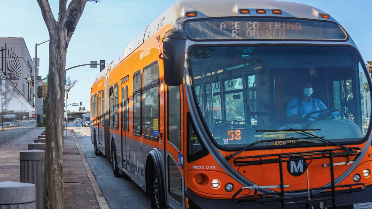 Can Buses Run More Efficiently Without A Schedule? Metro Wants To Test It Out | LAist can-buses-run-more-efficiently-without-a-schedule-metro-wants-to-test-it-out-laist