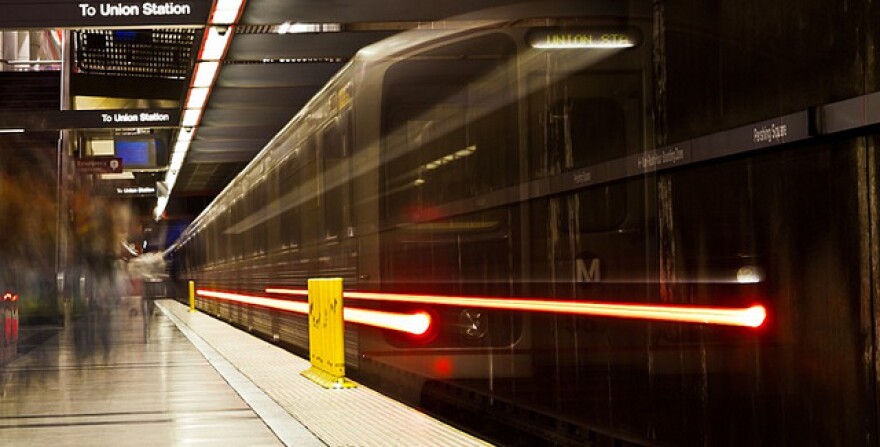metro-train-red-line-subway.jpg