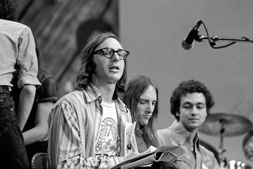 Music critic Robert Christgau and drummer Chris Cutler (Henry Cow/Art Bears/Pere Ubu) at Giorgio Gomelsky's Zu Festival at the Entermedia Theater in New York City on October 17, 1978. (Photo by Ebet Roberts/Redferns)
