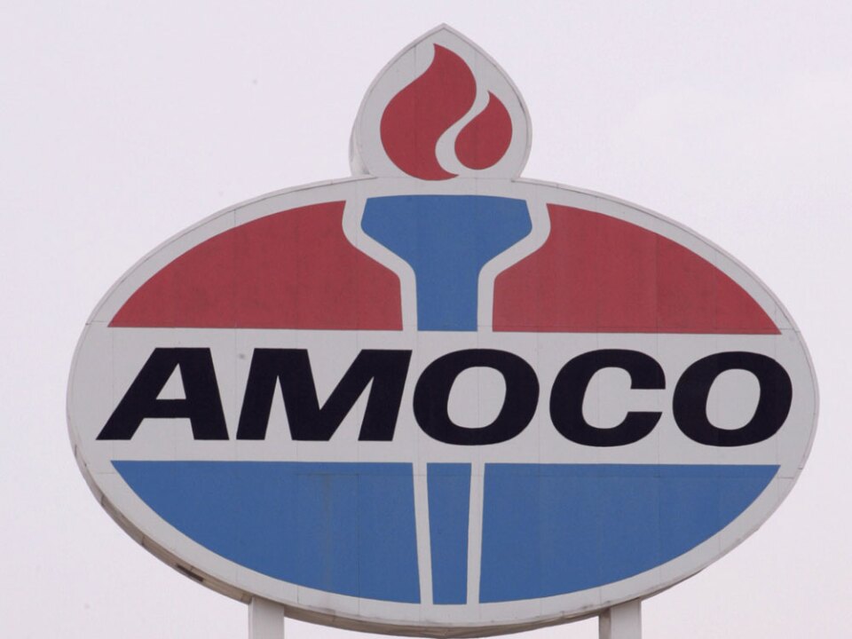 Local gas station owners around the country are considering switching back to this branding, as seen at a Missouri gas station in 2005, to avoid association with BP and its oil spill in the Gulf of Mexico.