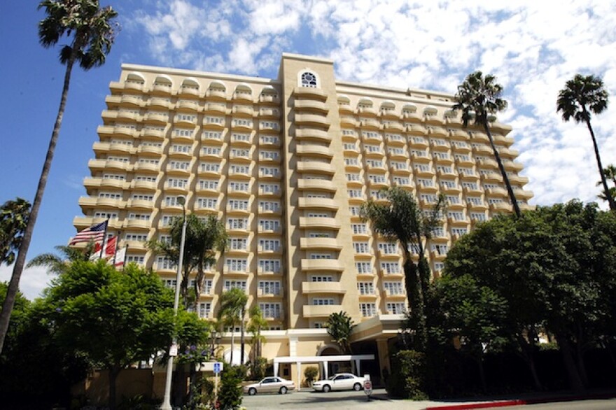 four-seasons-hotel-BH.jpg