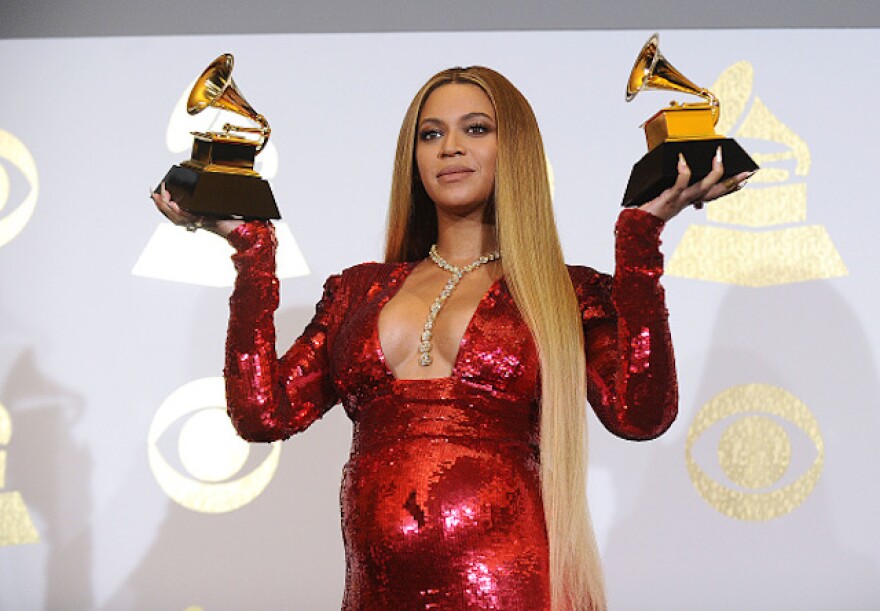 Beyoncé Makes History at a Star-Powered Grammy Ceremony - The New