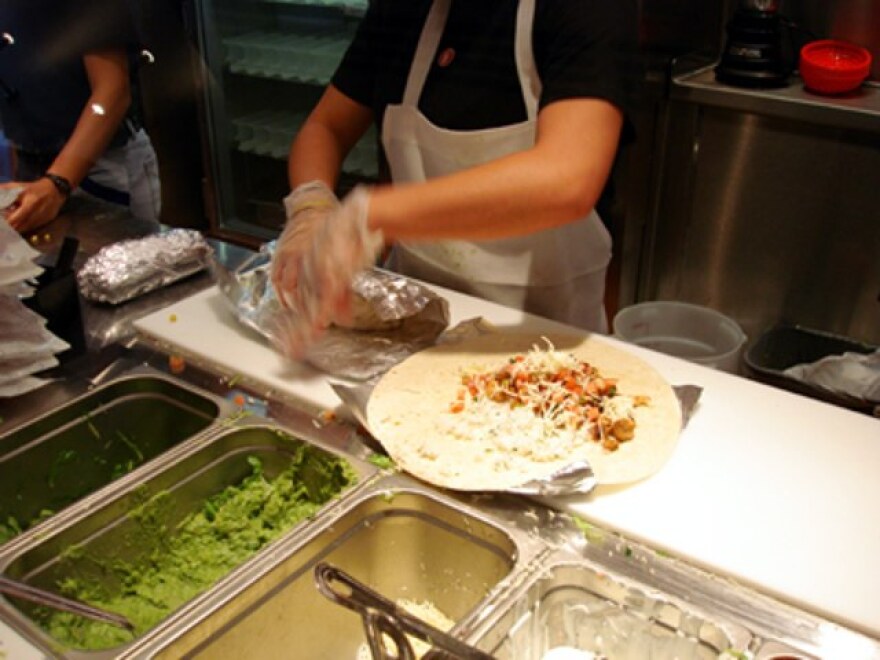 030514chip_guac.jpg