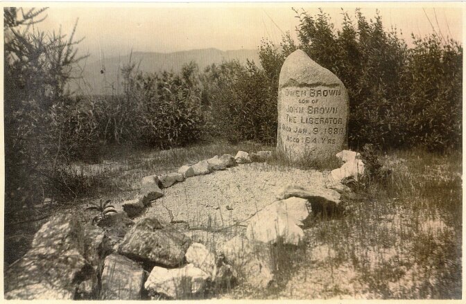 Owen Brown's grave, photographed in 1907