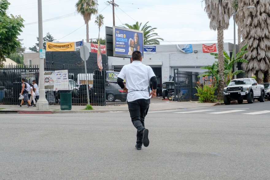 jaywalking_crosswalks_adams