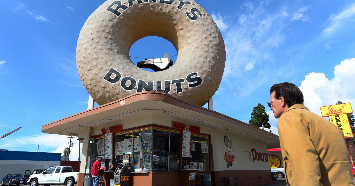 What are California’s craziest roadside attractions? LAist