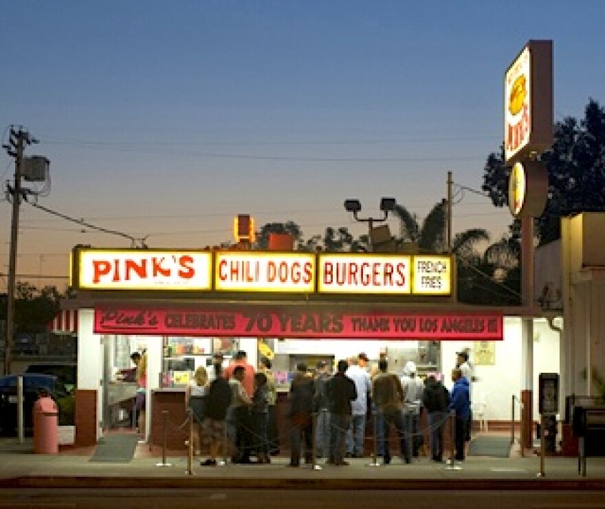 pinks-hotdogs-cult.jpg