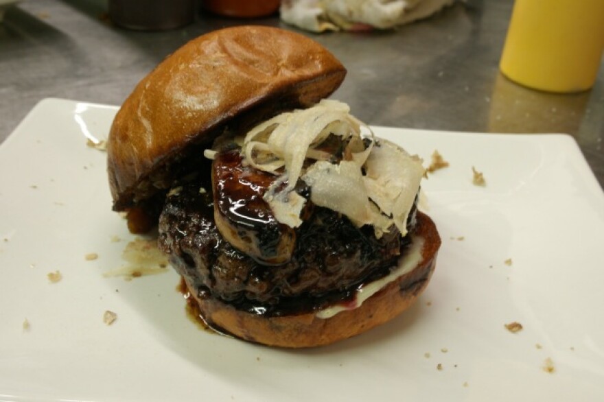 MNO-Burger.jpeg