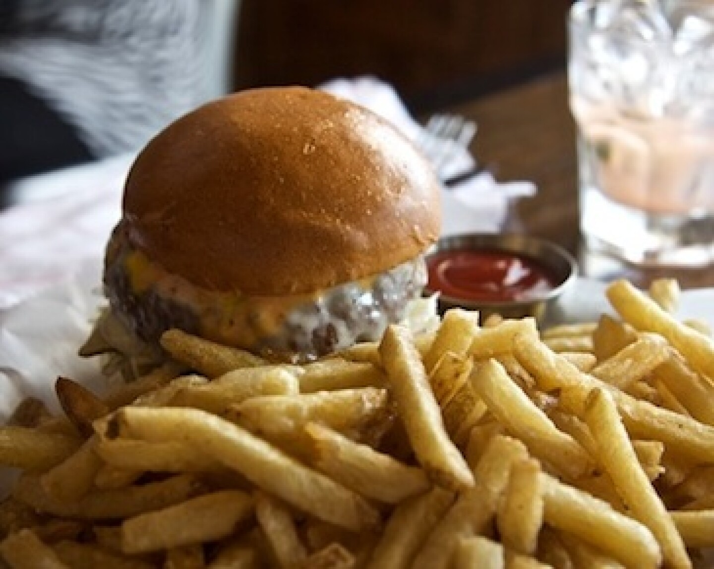 burger-80zburgerbar.jpg