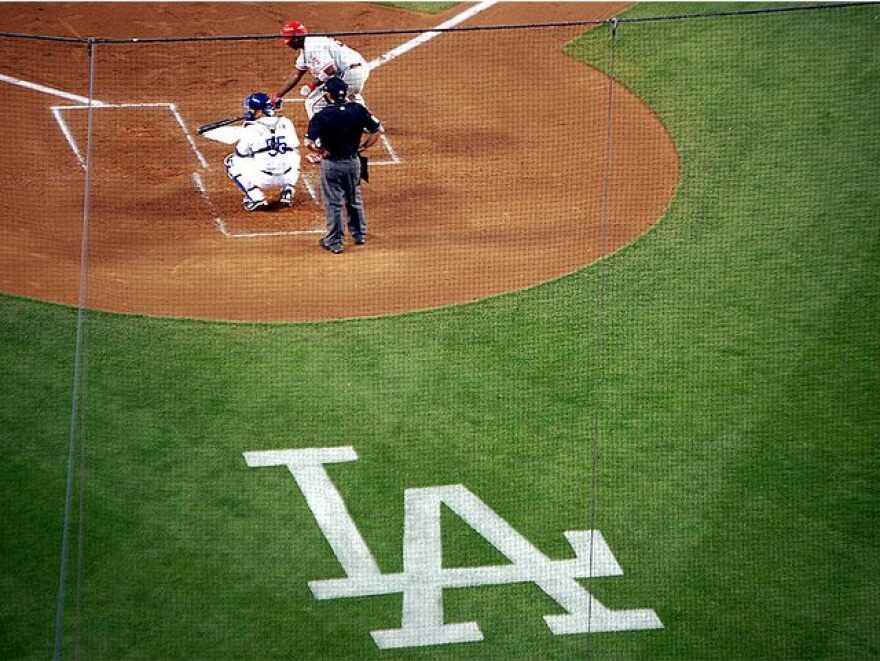 dodgers_phillies.jpg