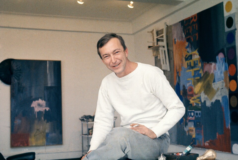 Jasper Johns in his studio