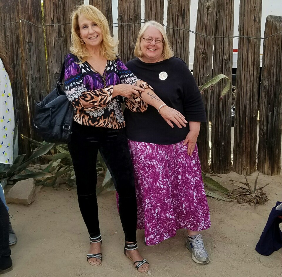 At Pappy & Harriet's in Pioneertown, Sue Weisenhaus - with a friend - shows off her Paul McCartney tattoo ... inked over his actual signature on her arm.