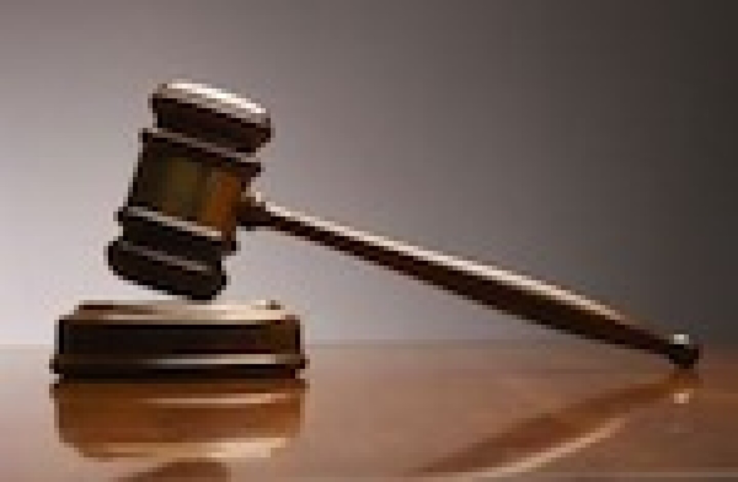 gavel2.jpg