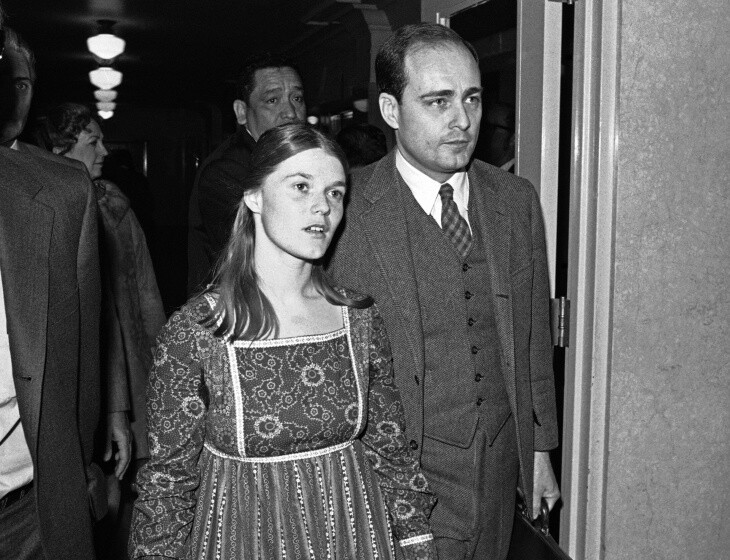 MANSON FAMILY GUIDE linda kasabian
