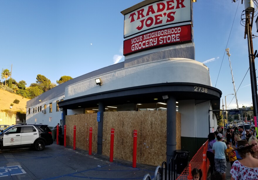 Exterior of Trader Joe's in Silver Lake after a tense standoff between police and armed gunman. (Brian Frank / LAist)