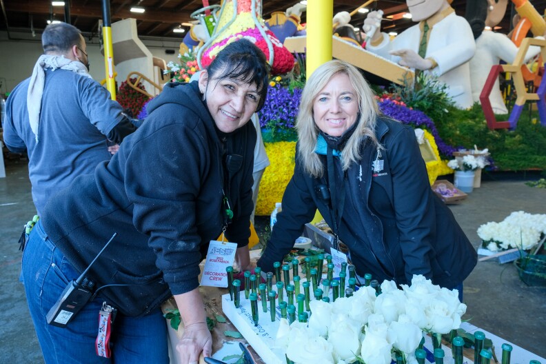 12312021-ROSE-PARADE-PREP-26.jpg