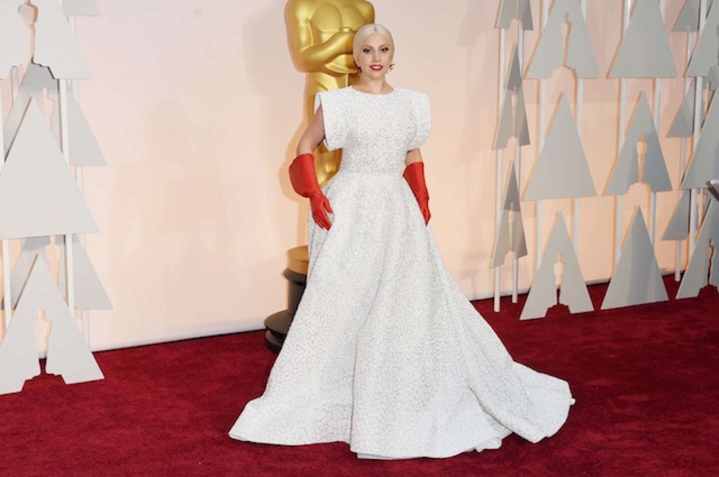 lady-gaga-gloves-1.jpg