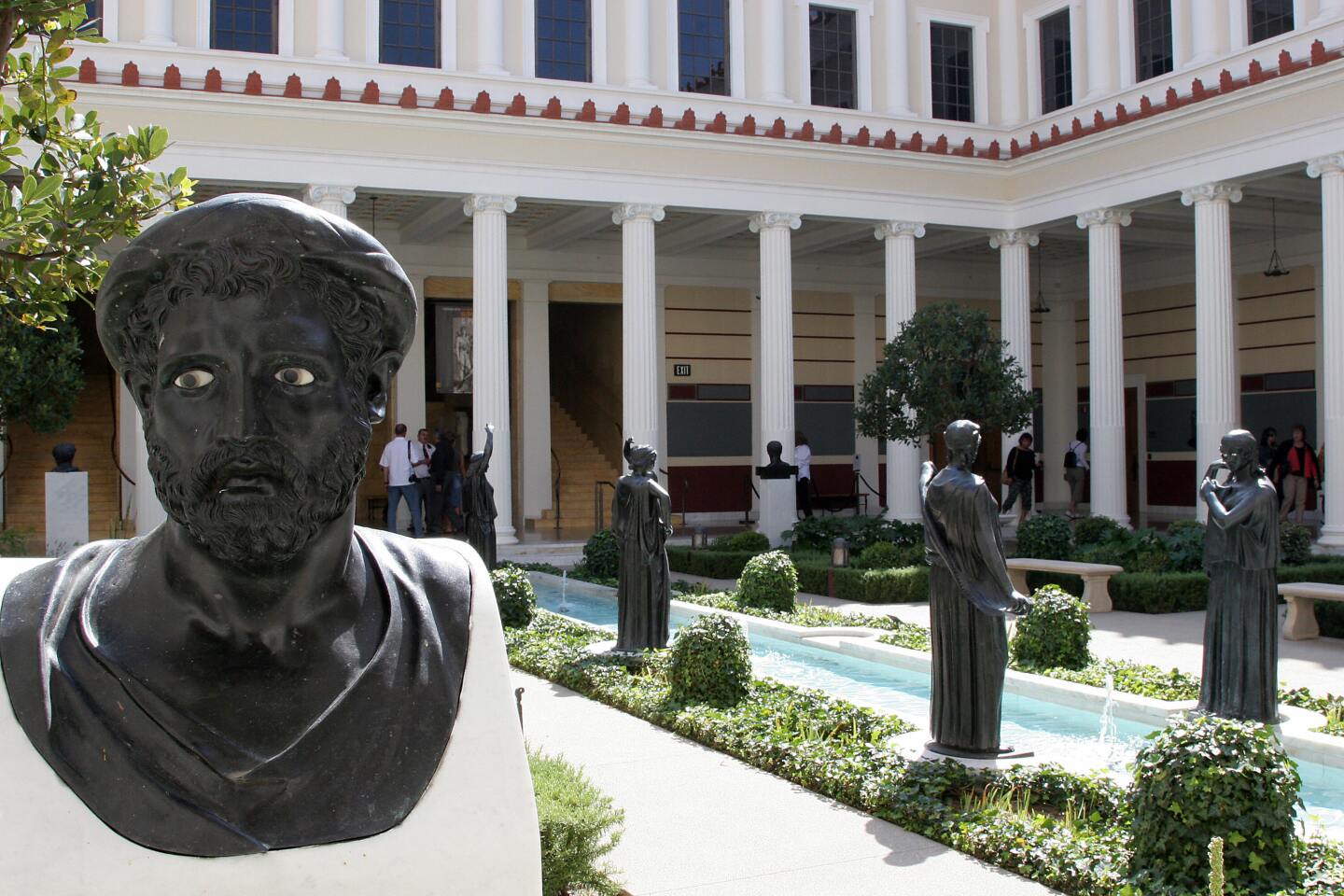Malibu, UNITED STATES:  View of the Patio of the Getty Villa in Malibu, California, 12 October 2006. The Getty Villa exhibits classical antiquities collection of Greek, Roman and Etruscan art. The Villa is modeled after a Roman country house buried by the eruption of Mt. Vesuvius in 79 AD.   AFP PHOTO/GABRIEL BOUYS  (Photo credit should read GABRIEL BOUYS/AFP/Getty Images)