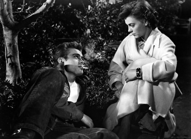 Natalie Wood & James Dean in "Rebel Without a Cause" (1955)