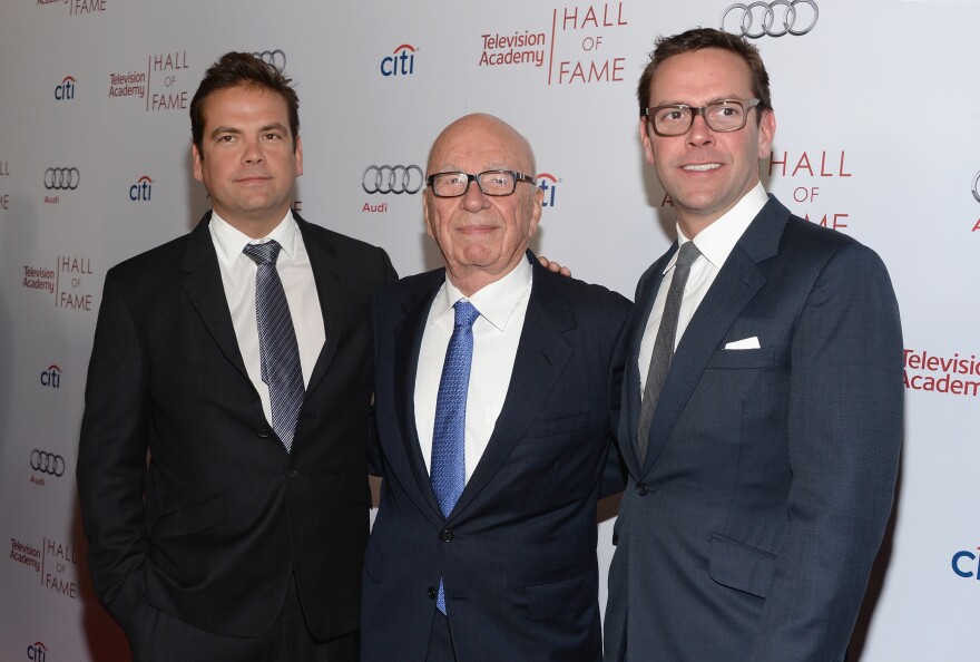 BEVERLY HILLS, CA - MARCH 11:  Lachlan Murdoch, Rupert Murdoch and James Murdoch attend The Television Academy's 23rd Hall Of Fame Induction Gala at Regent Beverly Wilshire Hotel on March 11, 2014 in Beverly Hills, California.  (Photo by Jason Kempin/Getty Images)