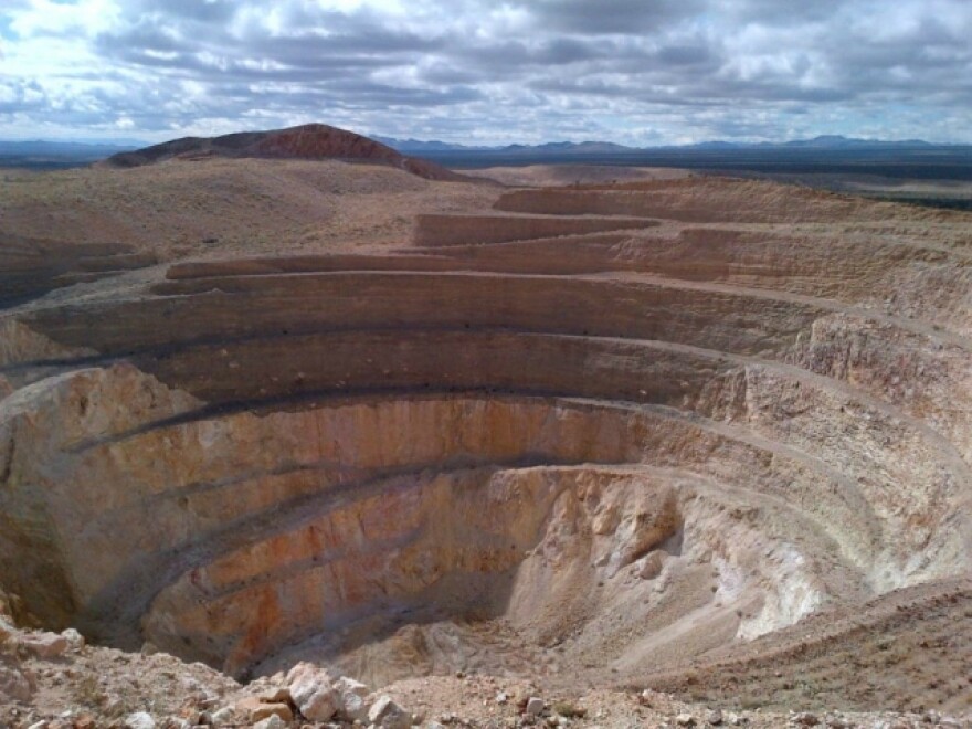 NewcastleGoldMine_CastleMountains_MainAsset.jpg