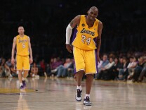 Even without Kobe Bryant, the first Lakers-Spurs game was the highest rated opening round game on ABC in a decade.