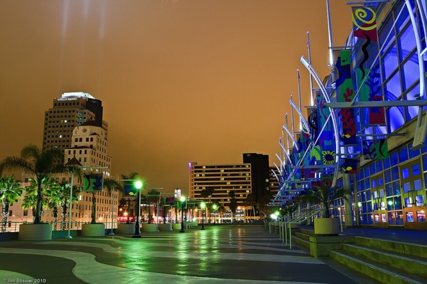 lb-convention-ctr.jpg