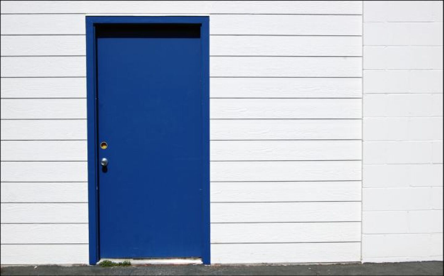 Blue_door.jpg
