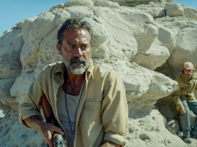 Jeffrey Dean Morgan and Gael Garcia Bernal in a scene from the film "Desierto".