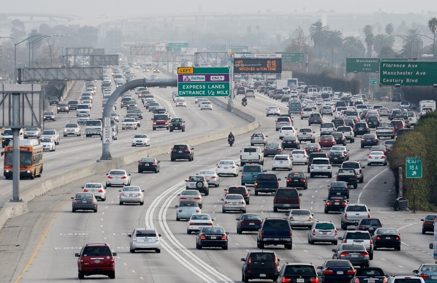 Traffic on the northbound and southbound lanes of the 110 Harbor Freeway starts to stack up during rush hour traffic on February 5, 2013 in Los Angeles.
