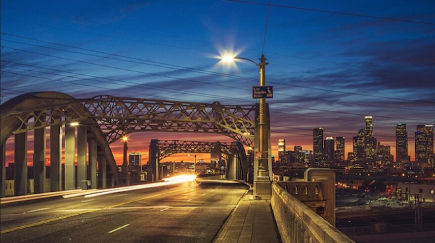 6th-st-bridge-arch.jpg
