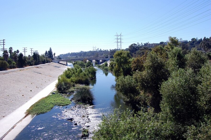 la_river2.jpg
