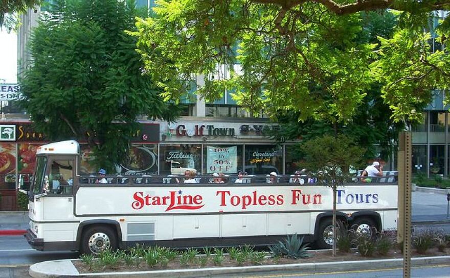 starline-tours-vehicle.jpg