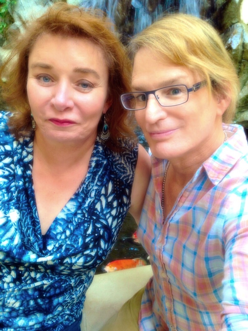 Dana Vahle and Zoey Tur, who as Dirk Vahle and Bob Tur, were the first two TV chopper pilots to follow OJ on June 17, 1994. They were arch enemies; now they're friends.