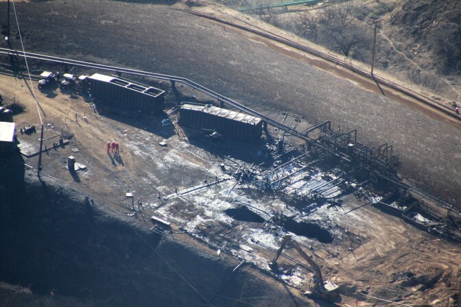 Overhead photos show the leaking Aliso Canyon well pad near the Porter Ranch community on Dec. 17, 2015.