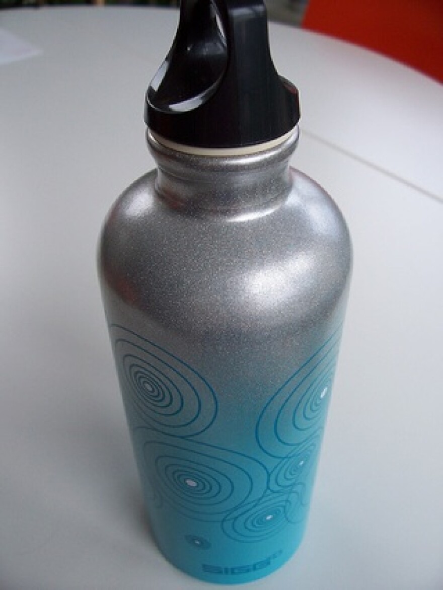 water_bottle1.jpg