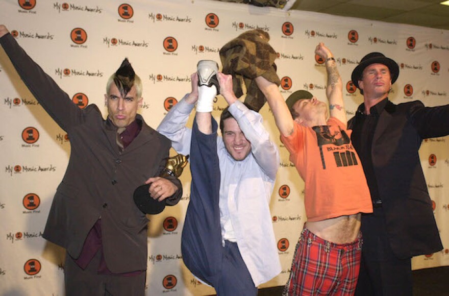 rhcp-2000.jpg